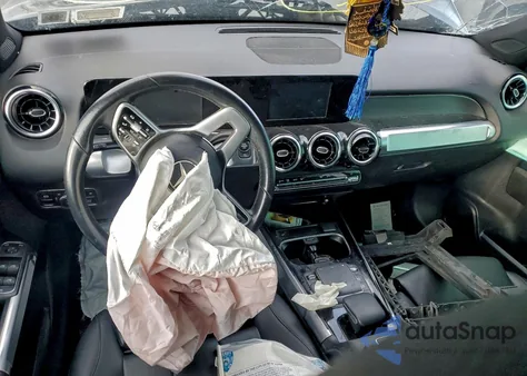 2021 Mercedes-Benz Glb 250 4Matic z USA, uszkodzony, nr VIN W1N4M4HB8MW088830